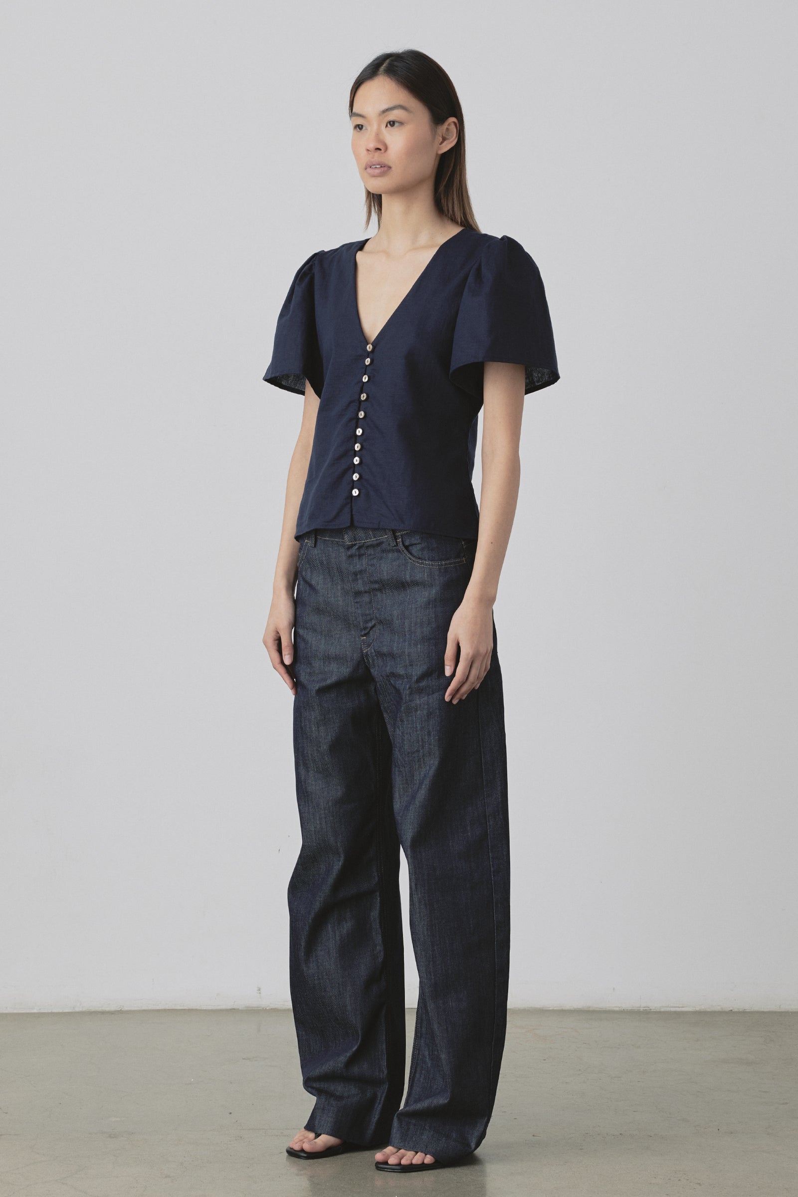 Maja Top in Navy