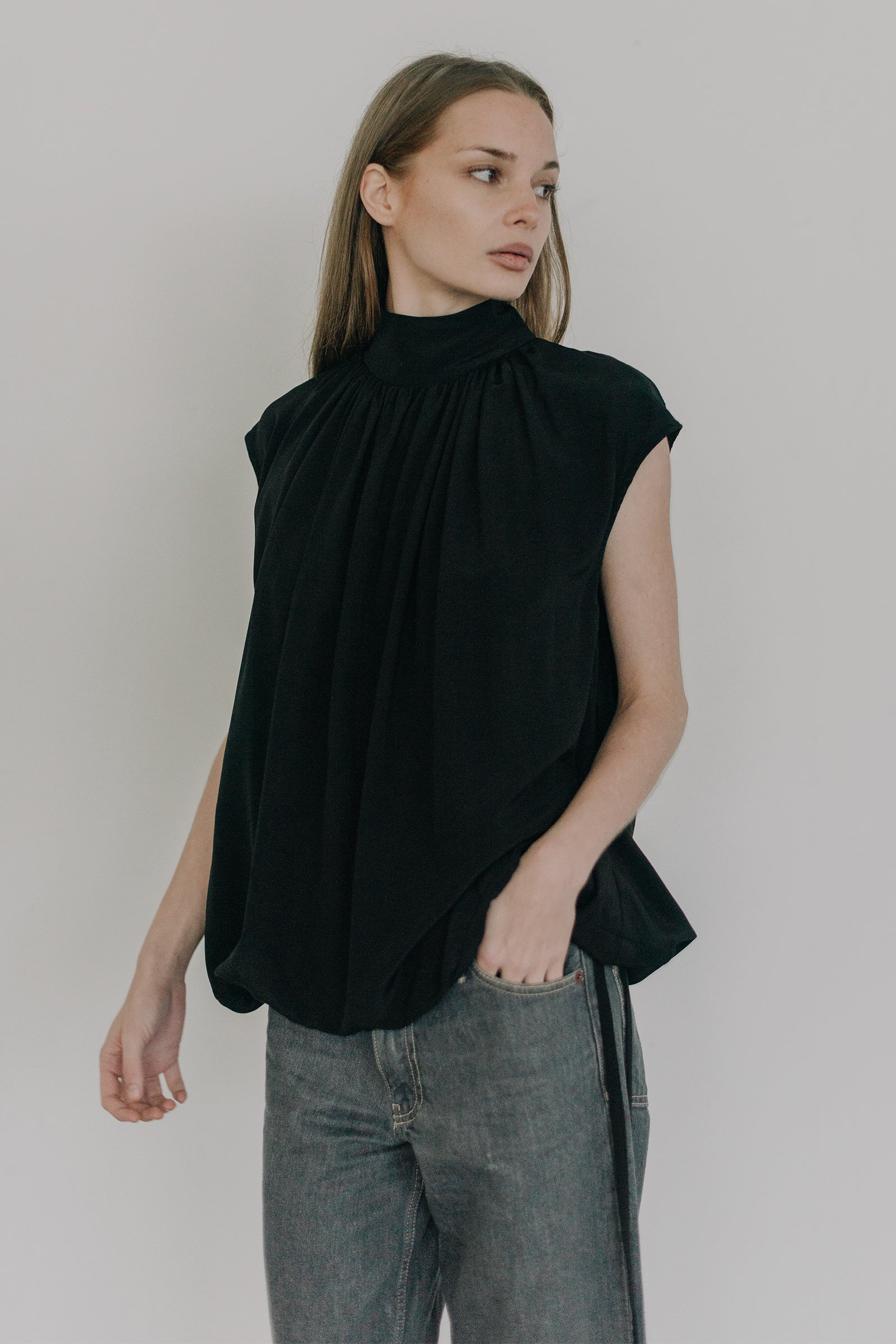 Towa Top in Black