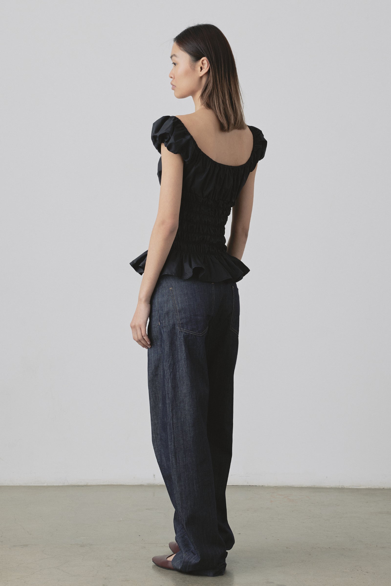 Scrunch Top in Black