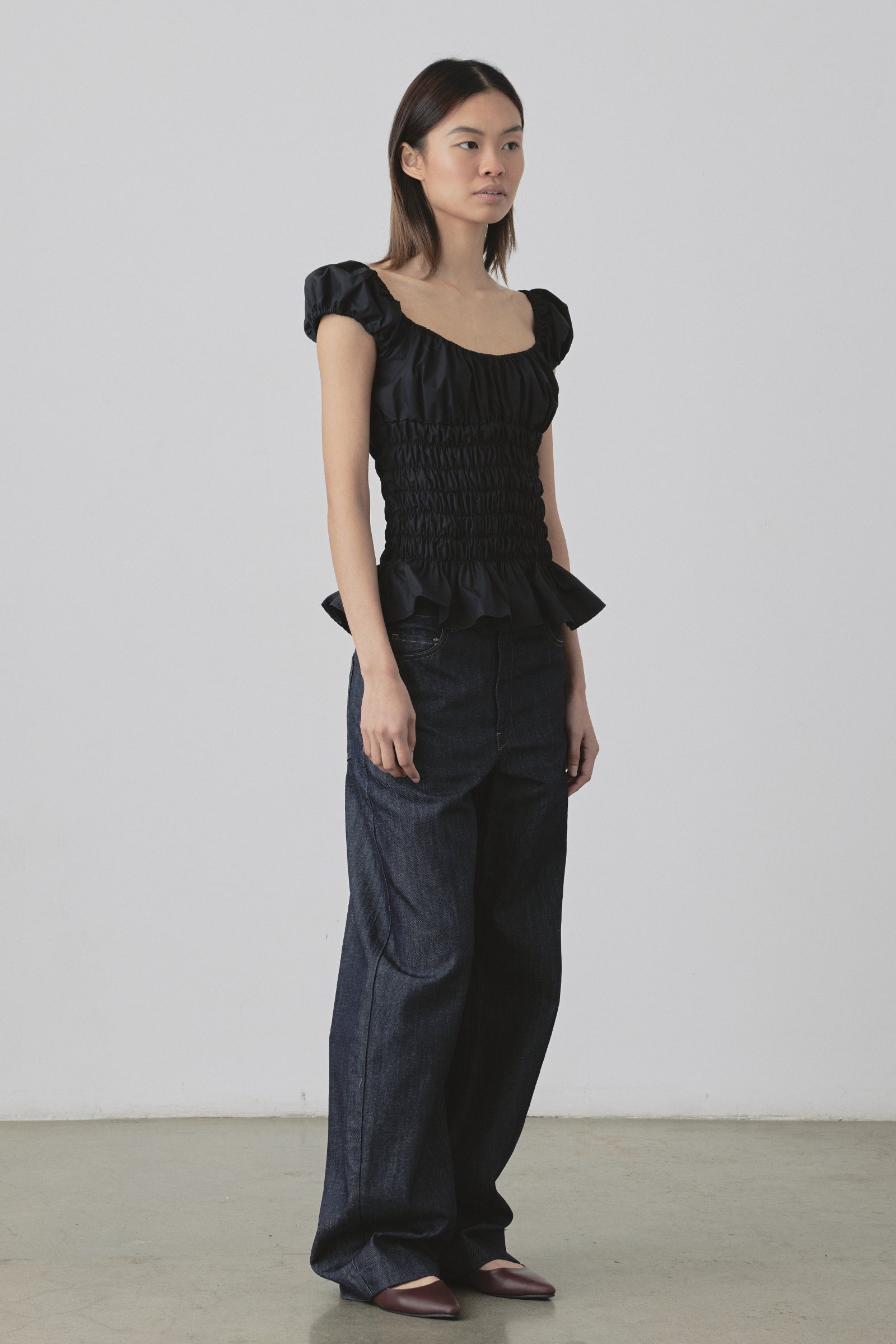 Scrunch Top in Black