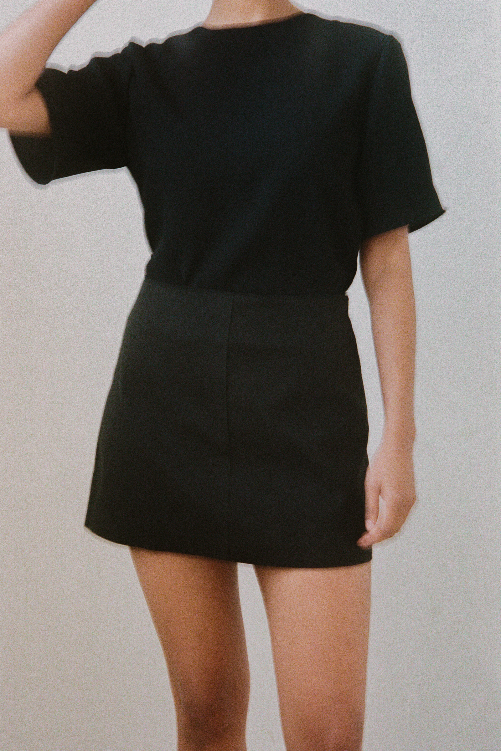 Universal SS Blouse in Black