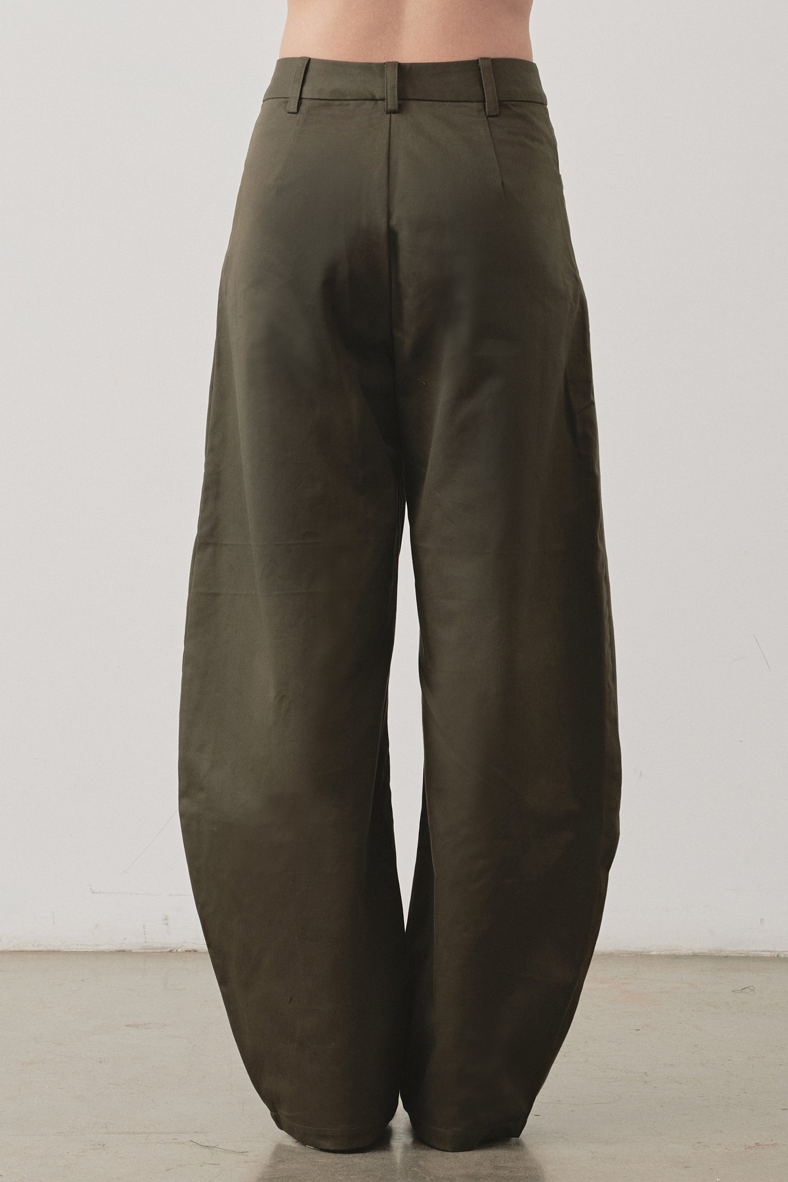 Pantalon à jambe large kaki
