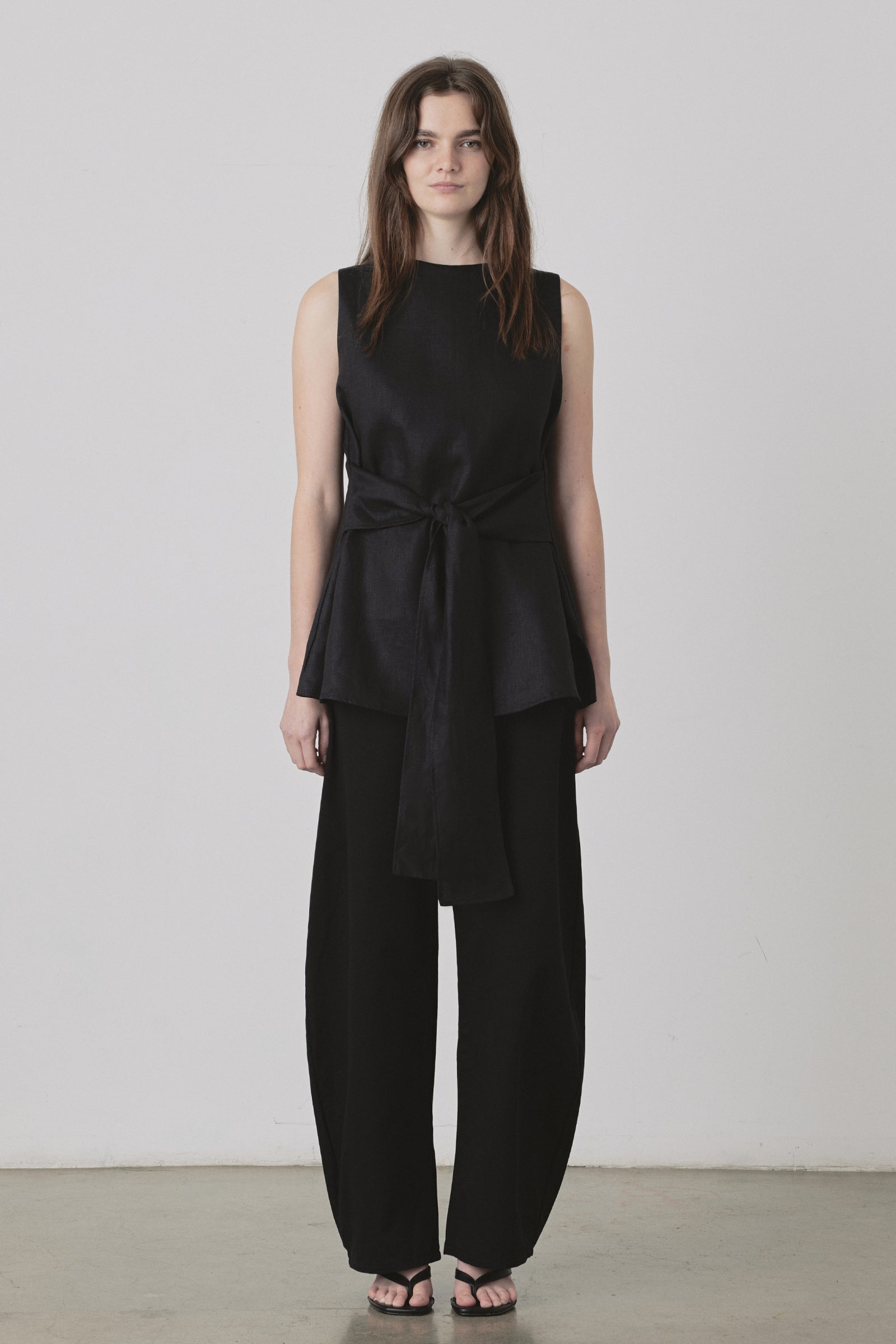 Barrel Leg Trouser in Black