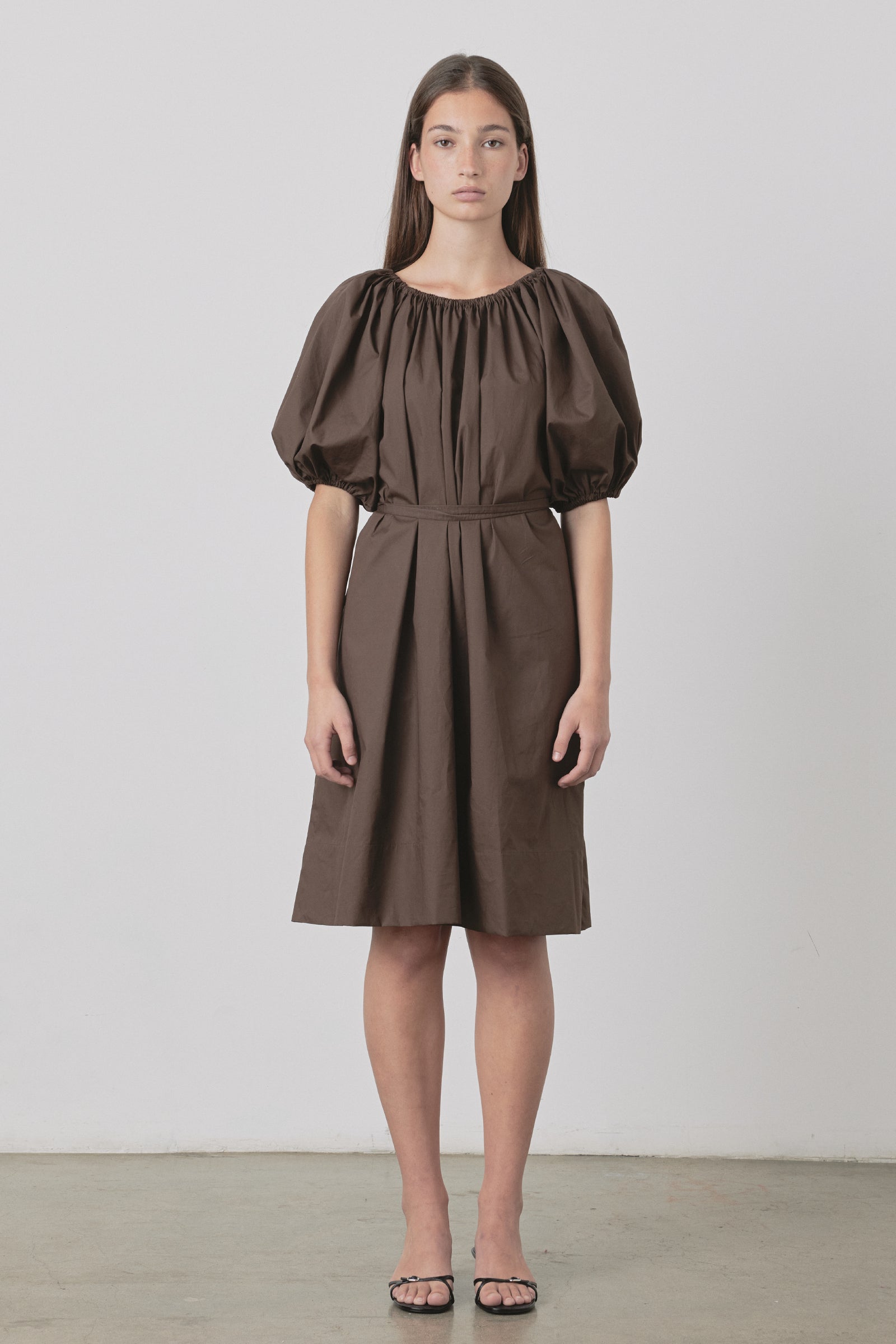 Bloom SS Midi Dress in Chocolate