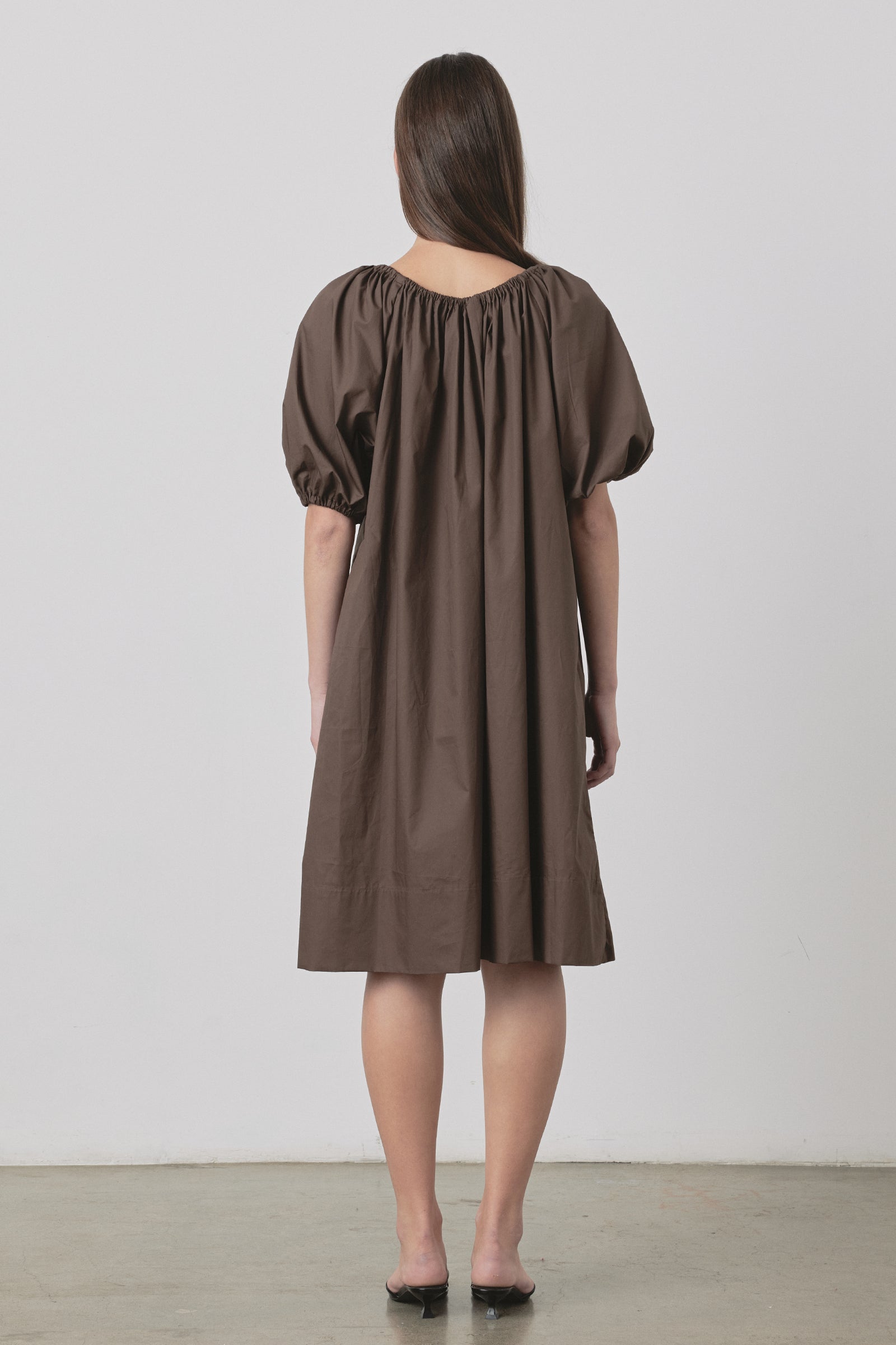 Bloom SS Midi Dress in Chocolate