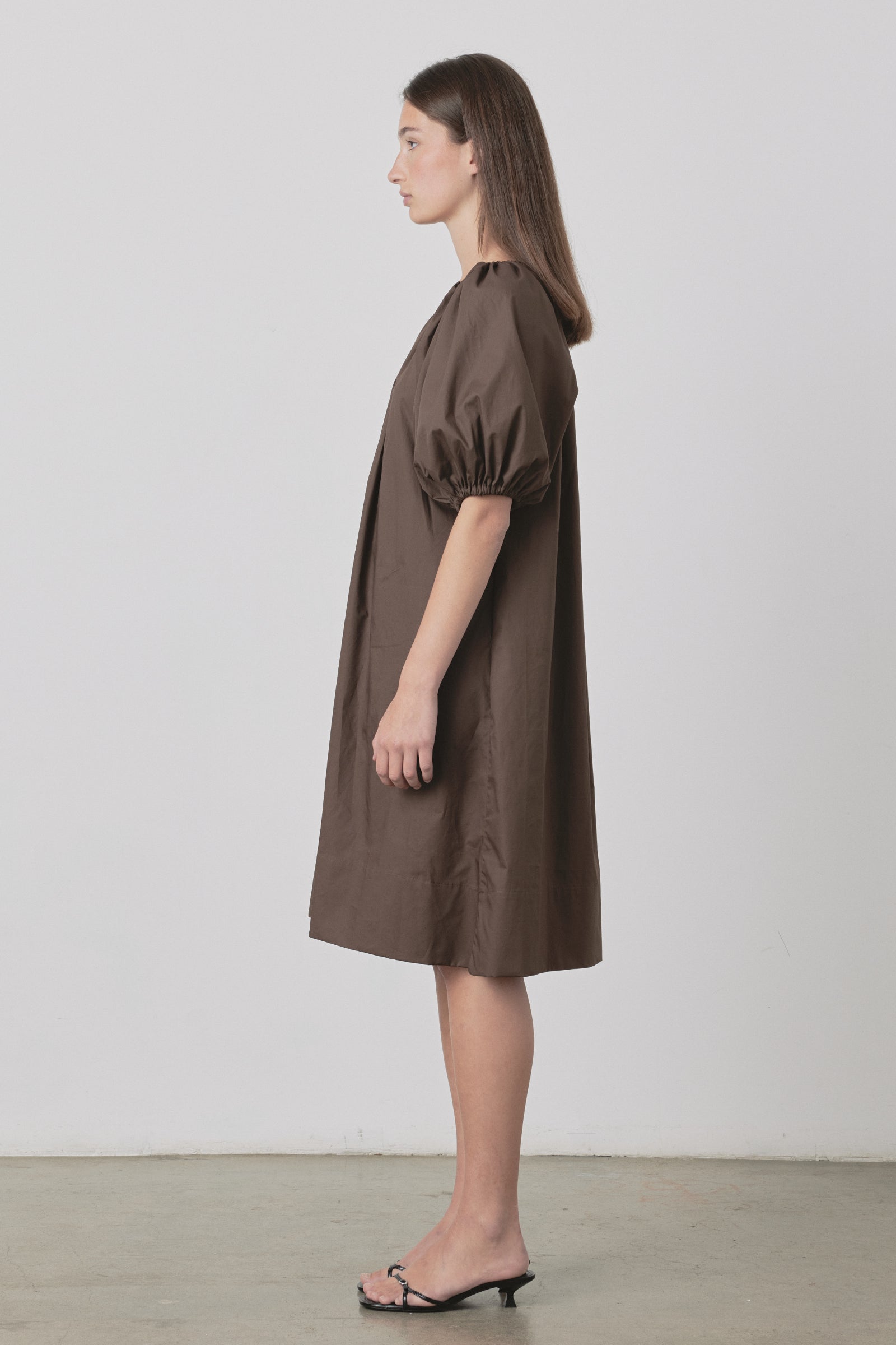 Bloom SS Midi Dress in Chocolate