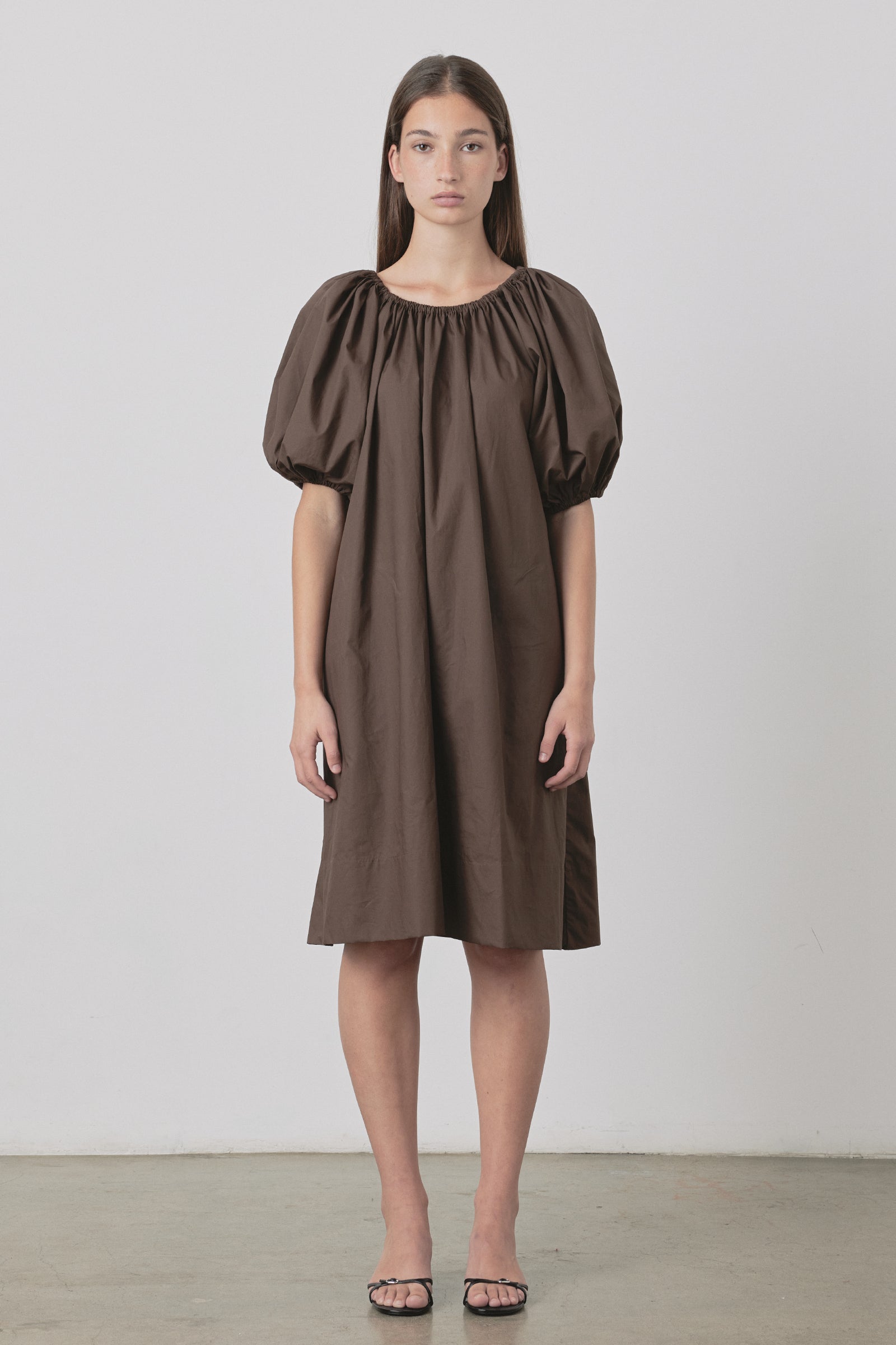 Bloom SS Midi Dress in Chocolate
