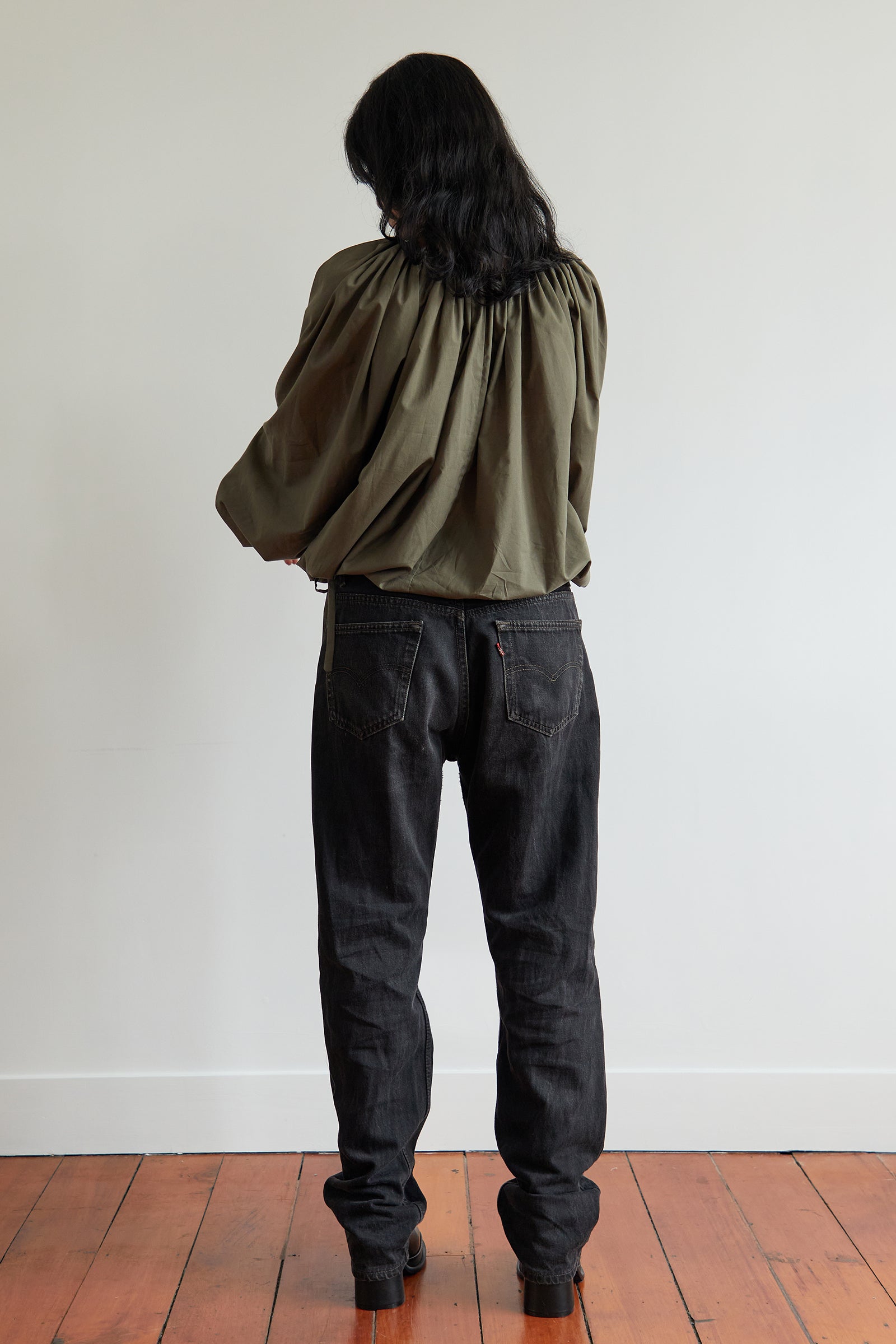 Bloom Cropped LS Blouse in Khaki