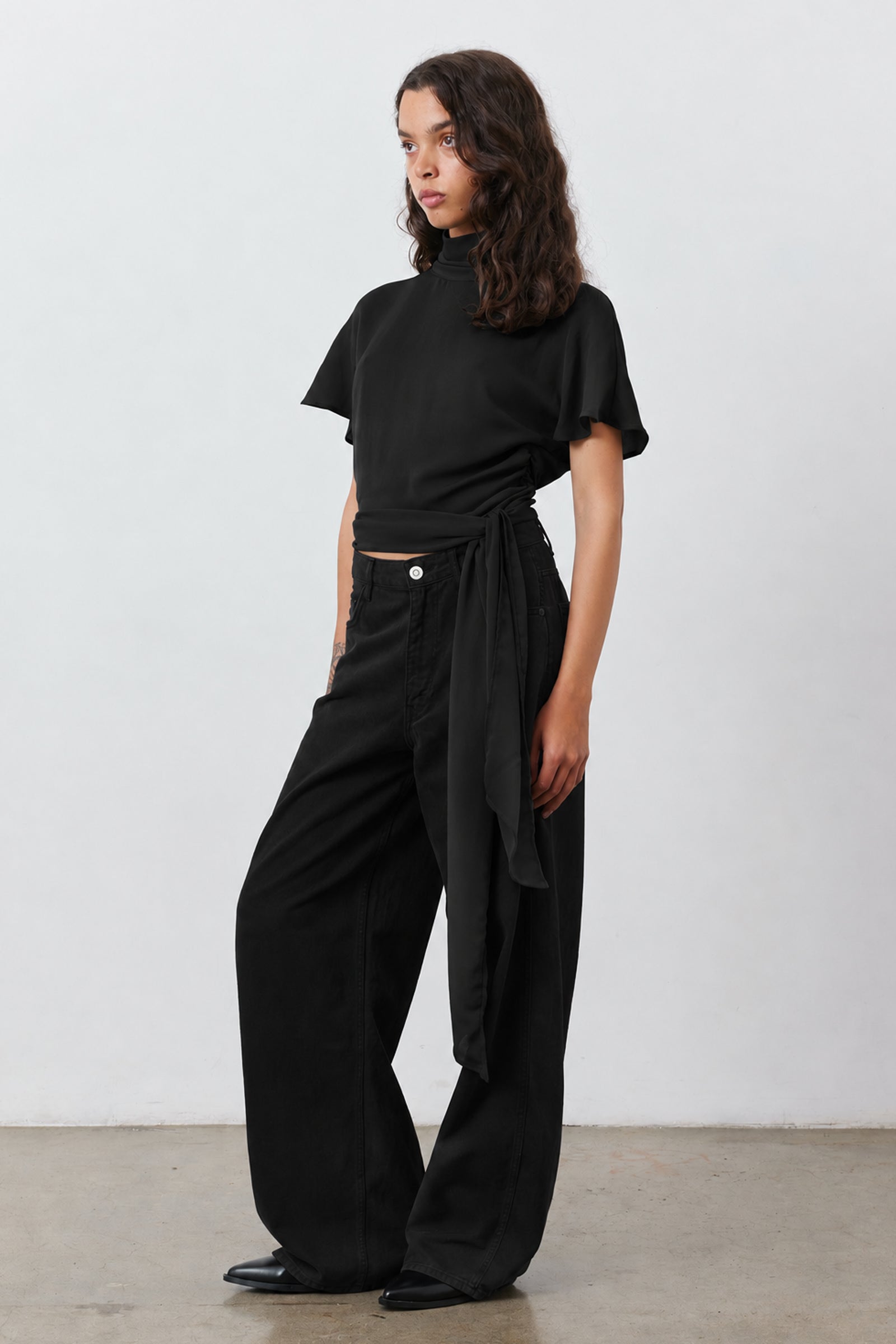 Bonnie Top in Black