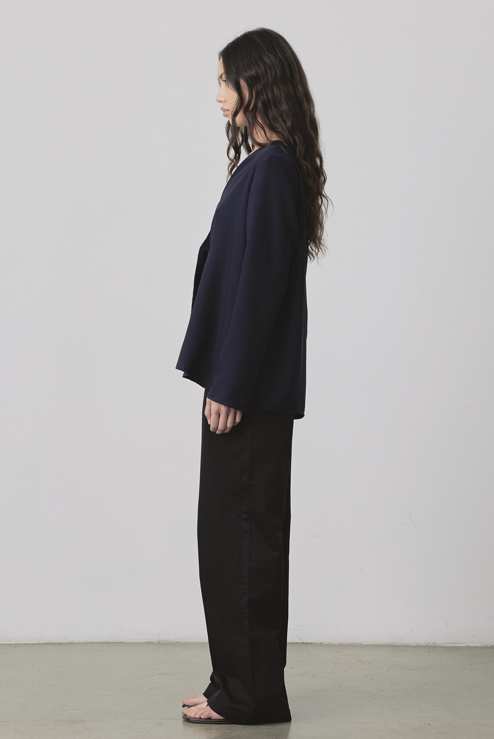 Ease Overshirt in Navy