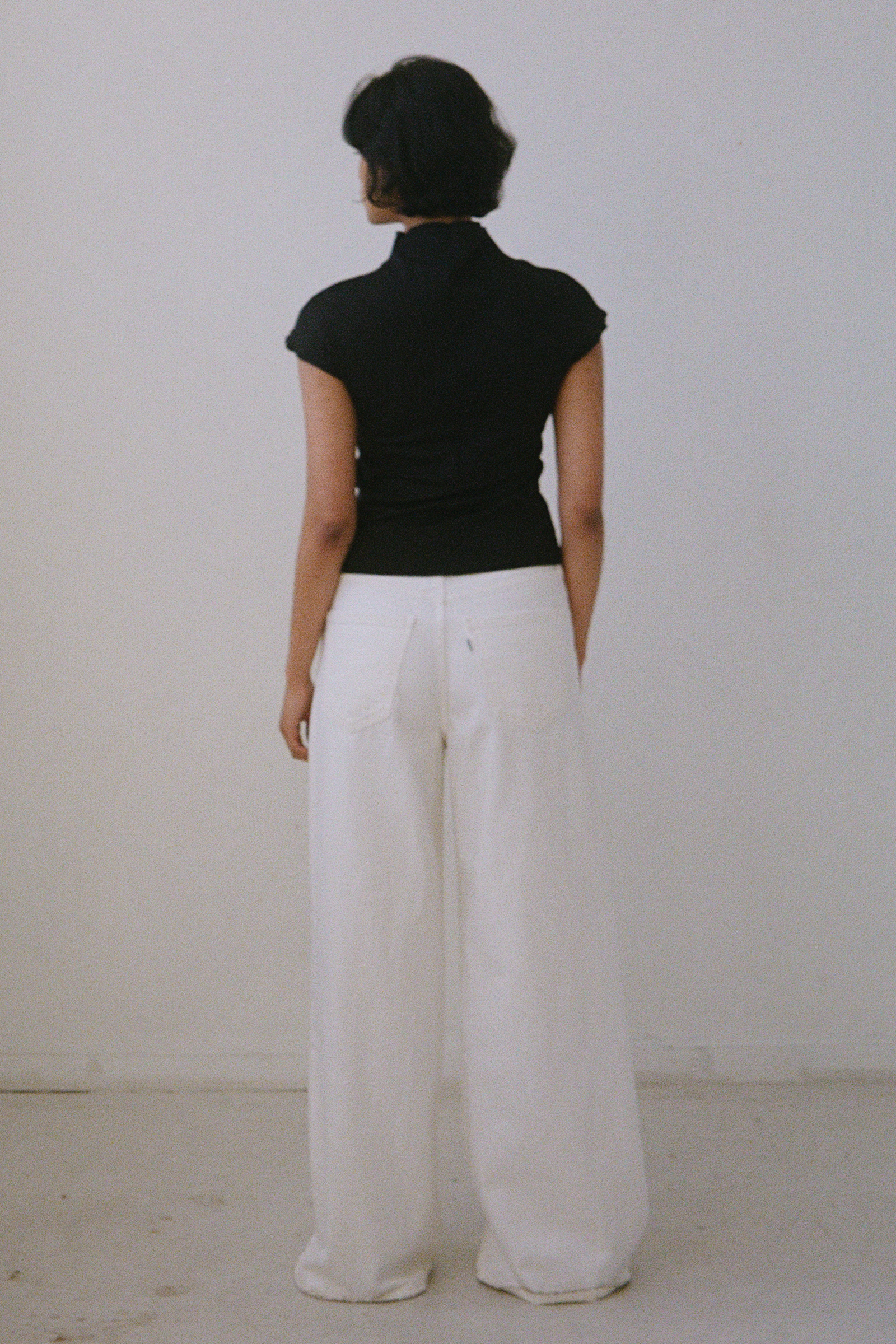 (Remnants) Essential Top in Crushed Black