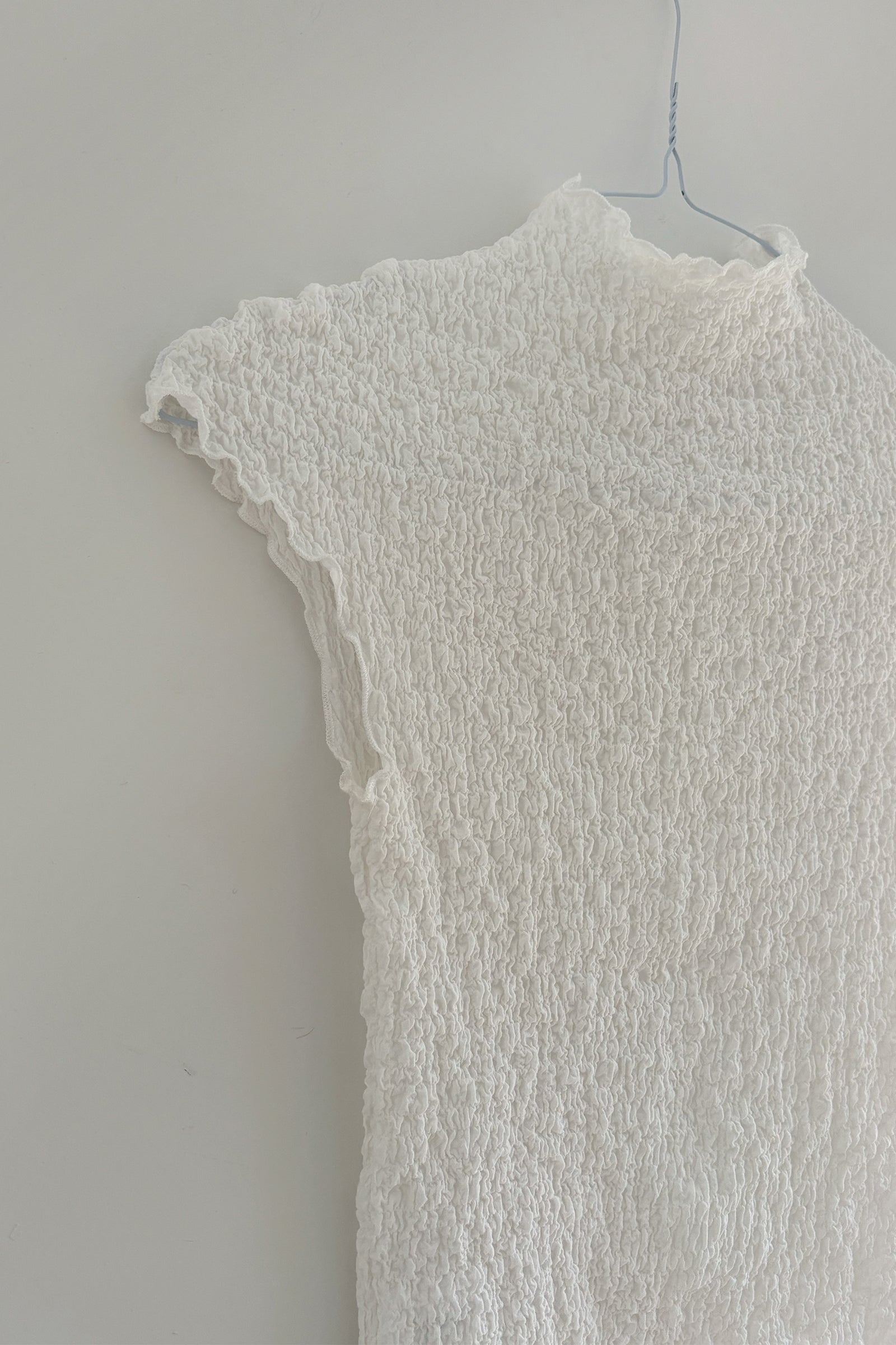 Essential SS Top in Crushed White