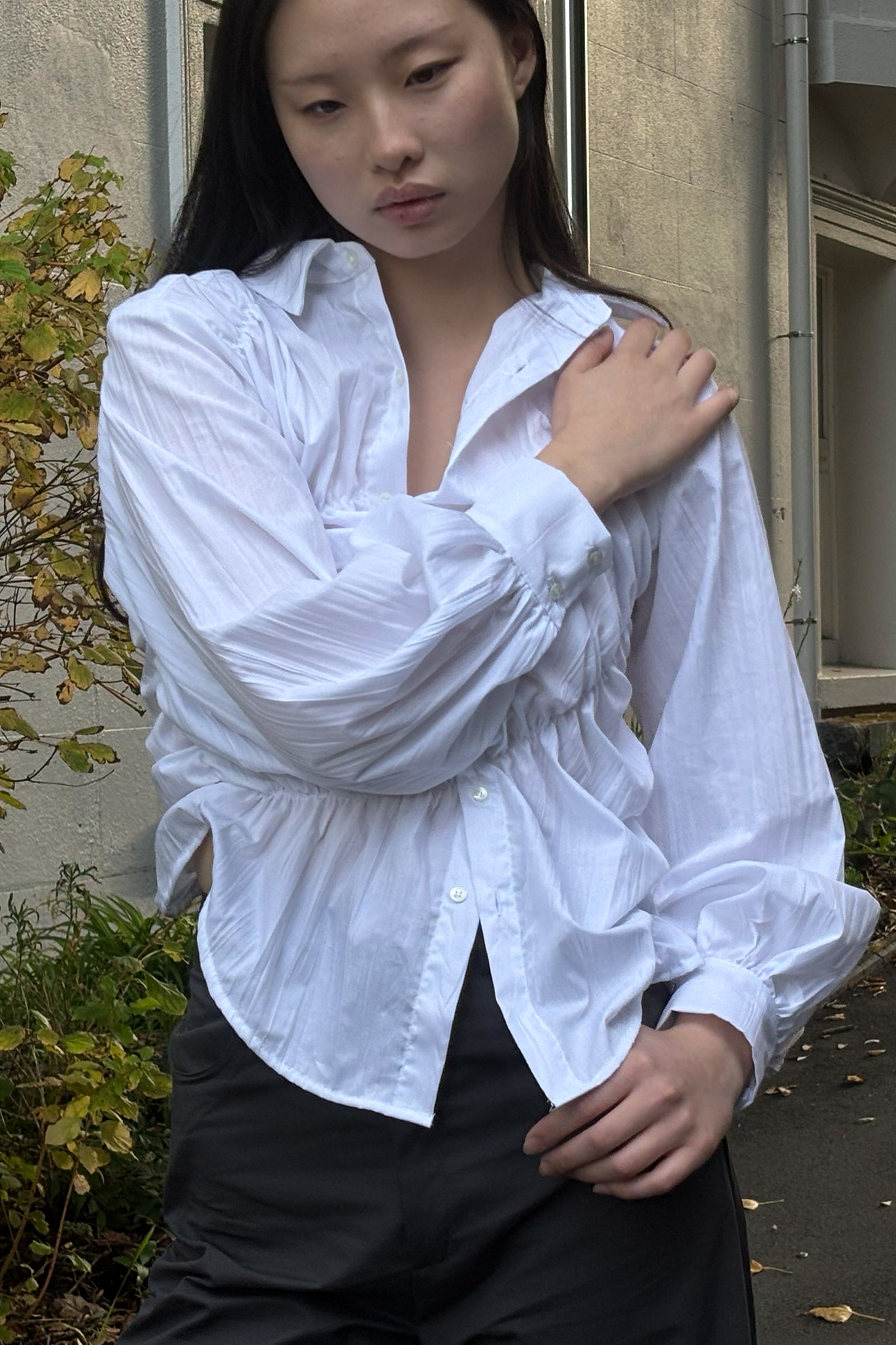 Gathered LS Shirt in Crinkle White