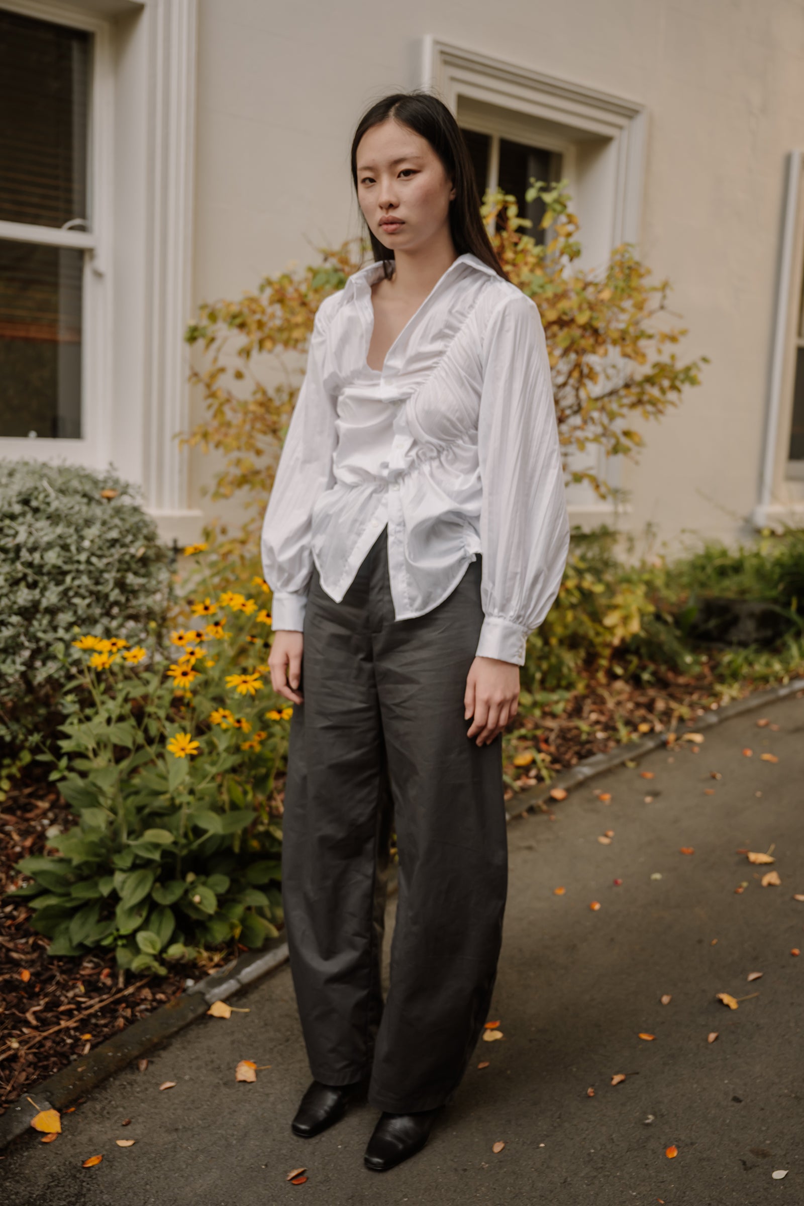 (Remnants) Barrel Leg Trouser in Charcoal