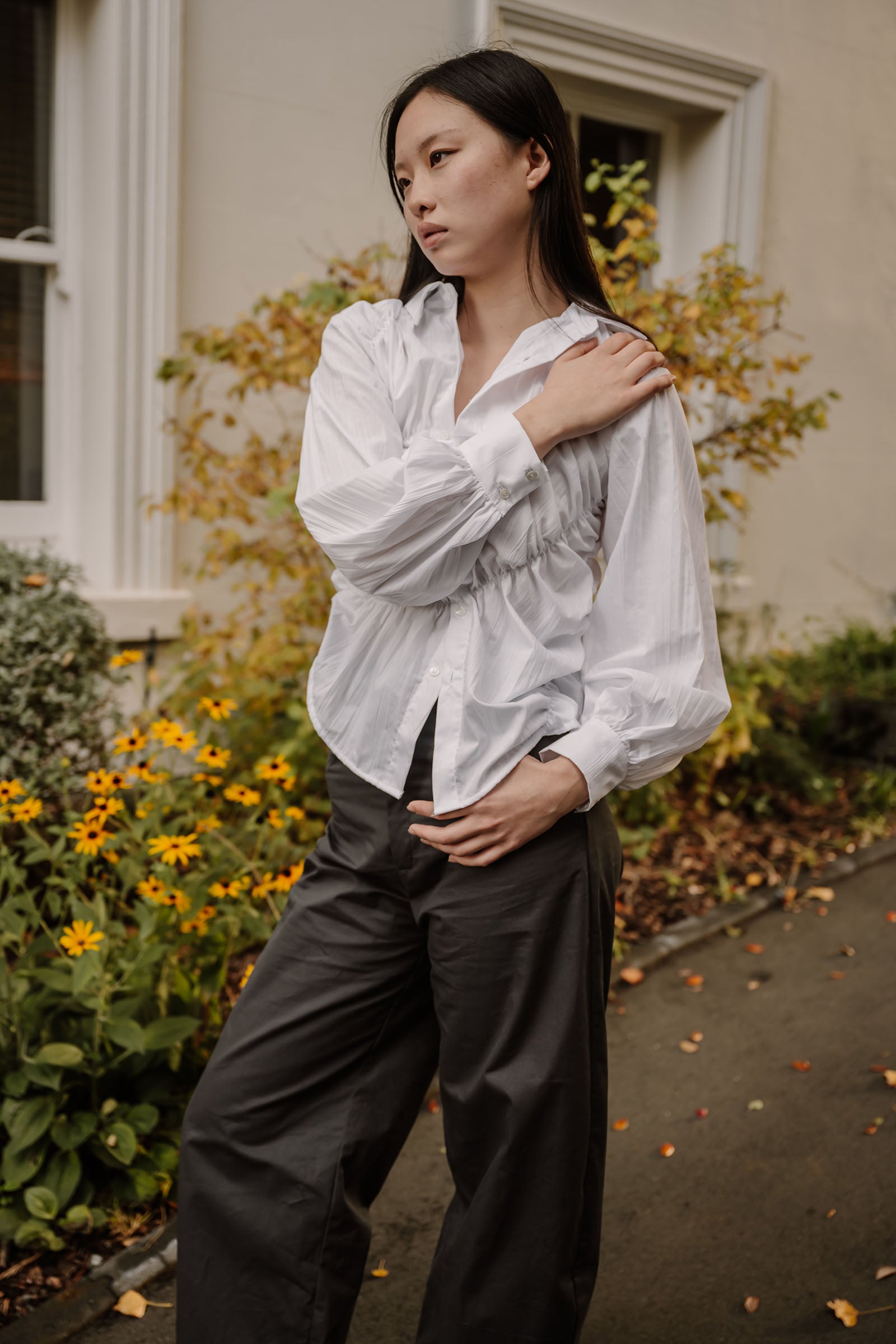 Gathered LS Shirt in Crinkle White