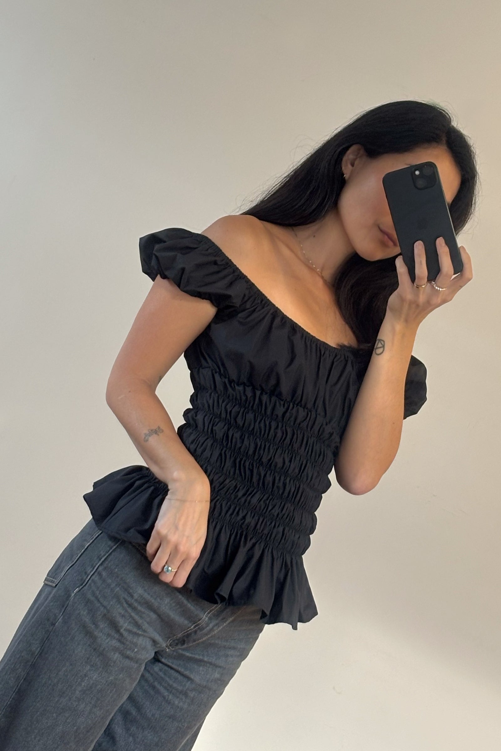 Scrunch Top in Black