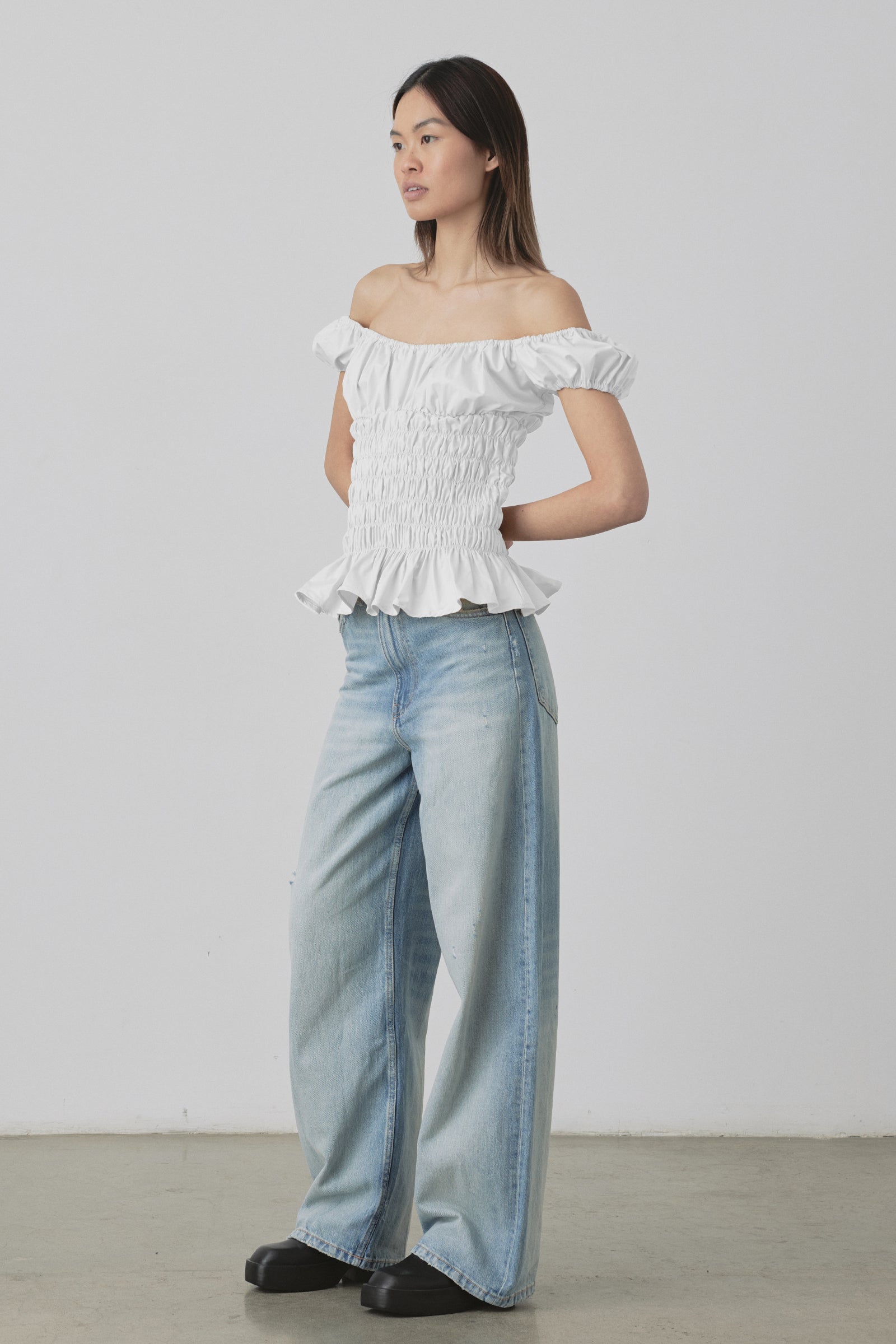 Scrunch Top in White