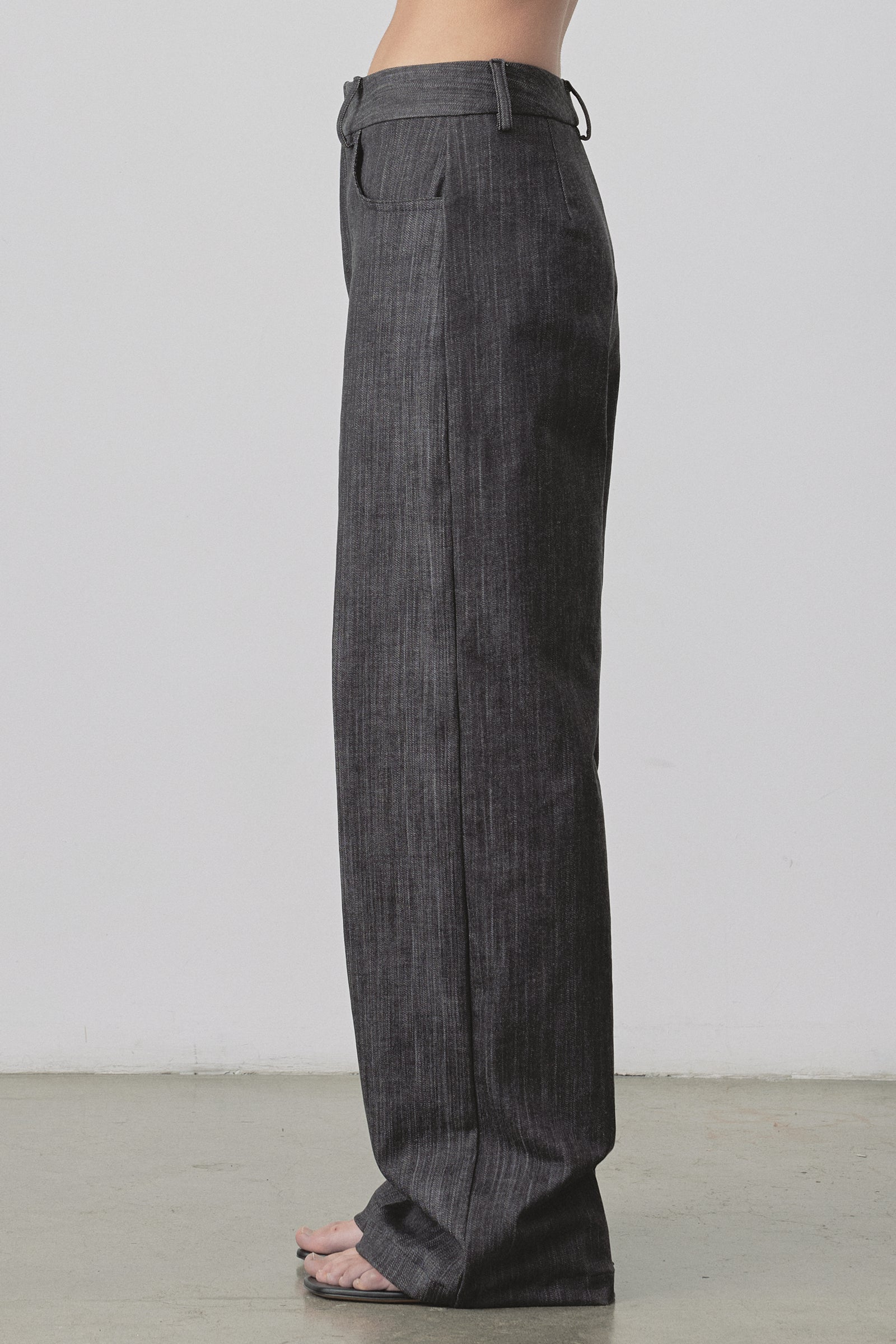 Straight Jean Trouser in Stone