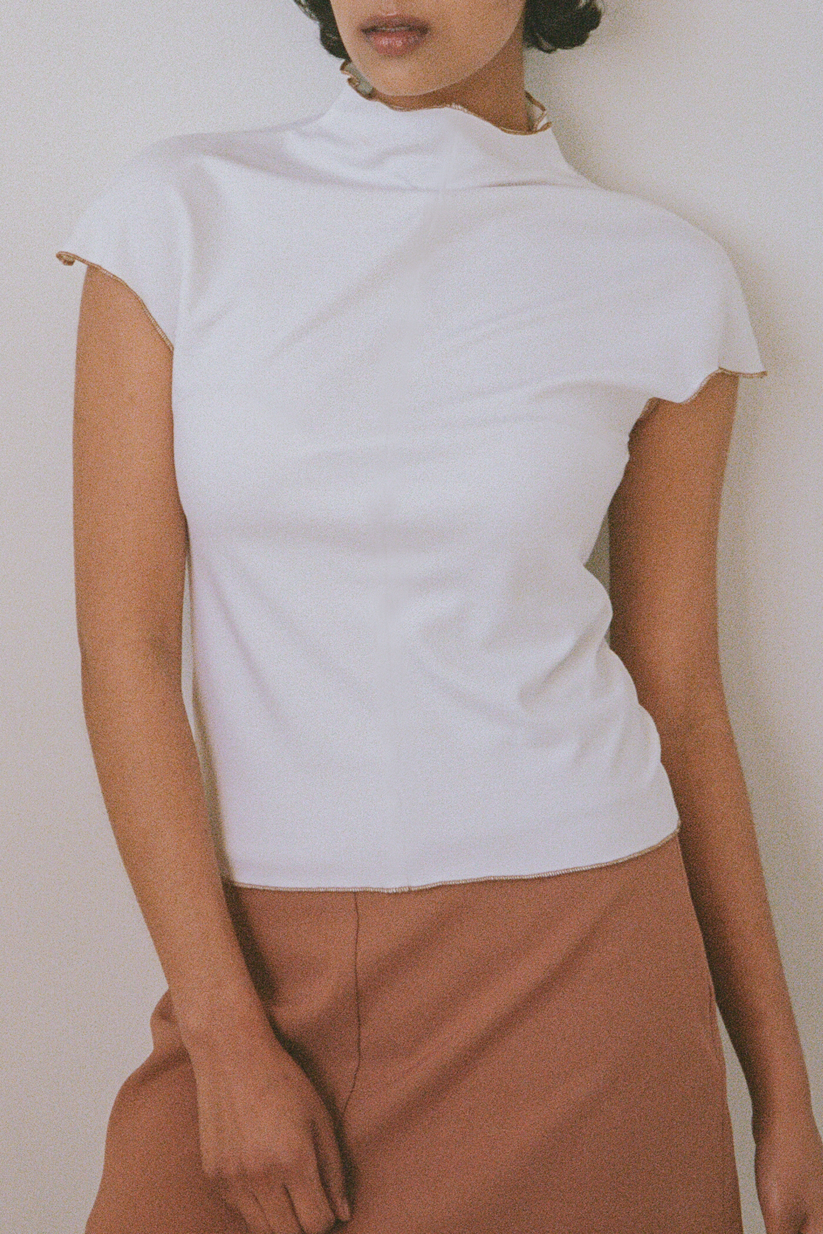 Essential Top in White