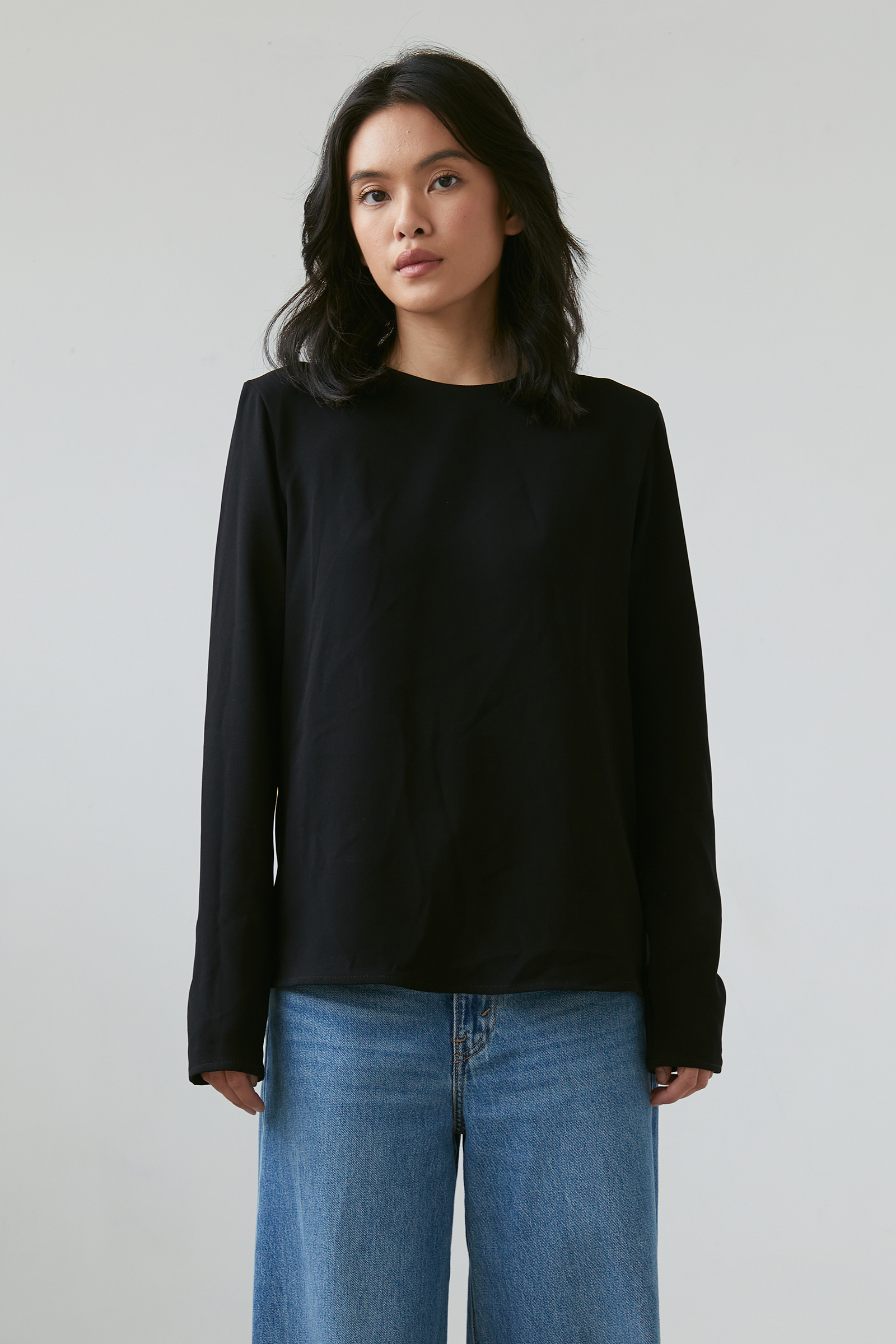 Universal Blouse in Black