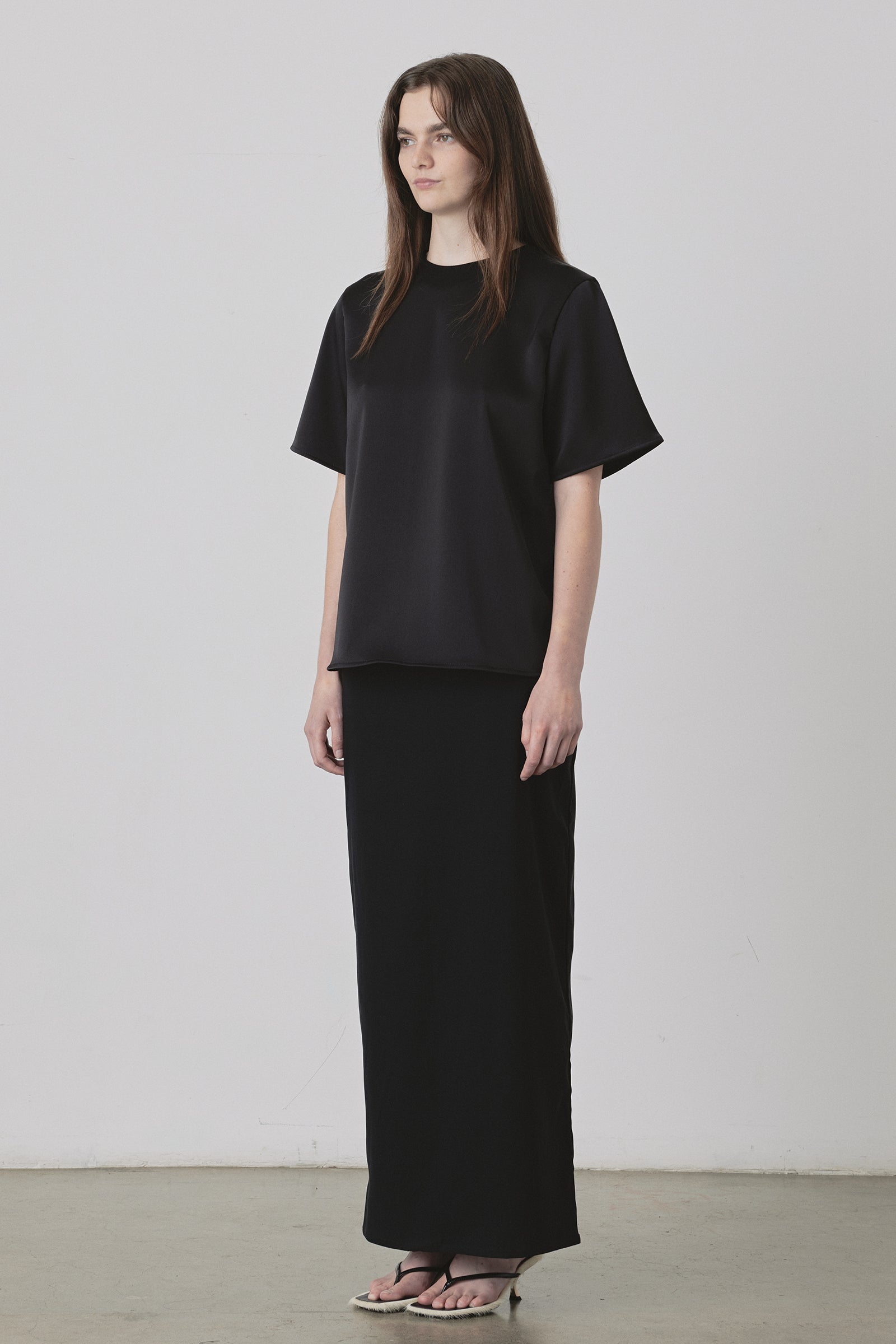 Band Long Skirt in Black