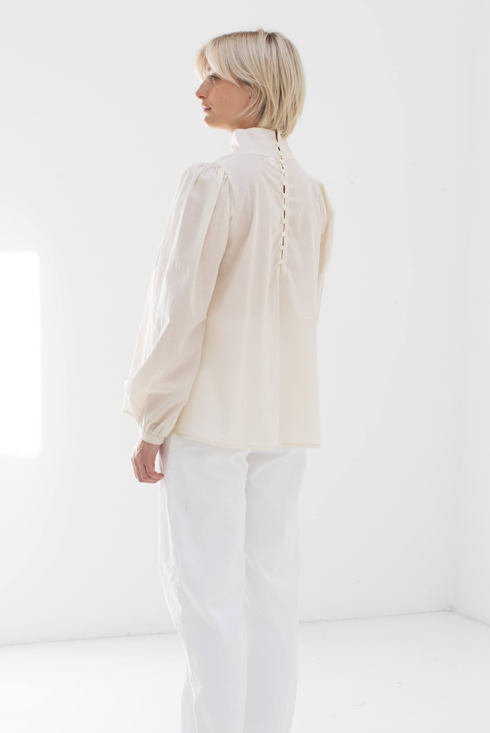 Ami Blouse in Ivory